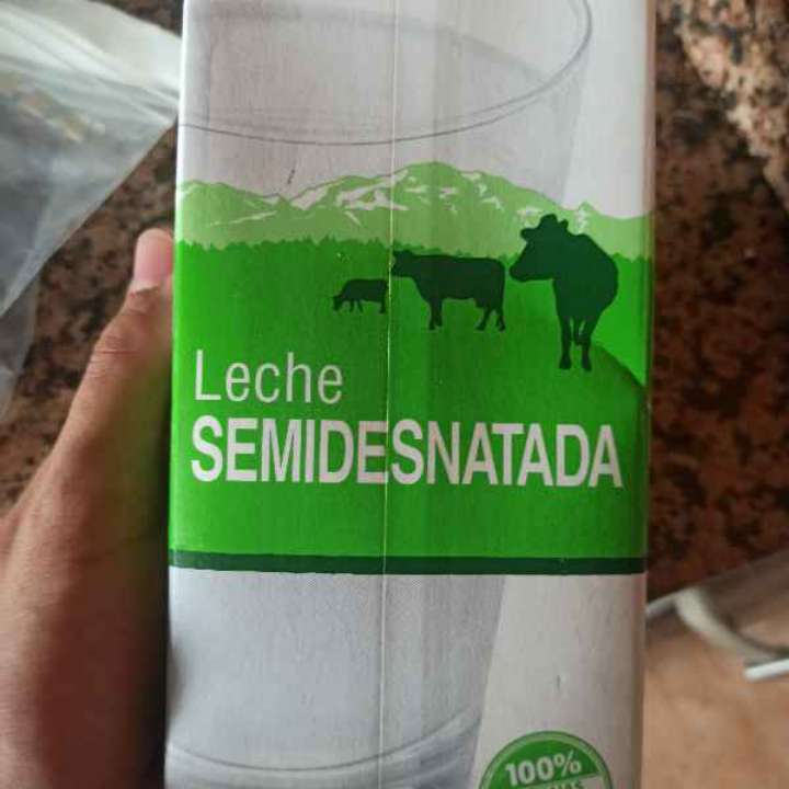 Leche semidesnatada hacendado Leche semidesnatada hacendado