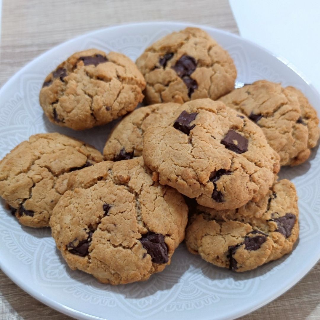 Cookies con chocolate y crema de cacahuate Cookies con chocolate y crema de cacahuate