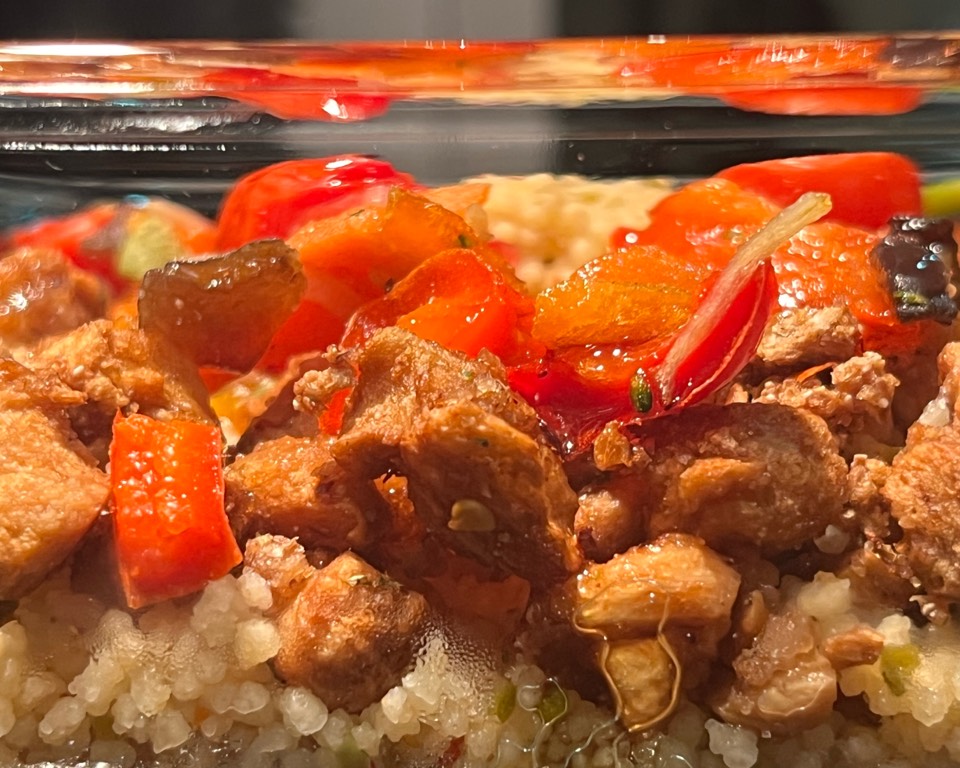 Cous Cous al curry con soja texturizada al airfryer Cous Cous al curry con soja texturizada al airfryer