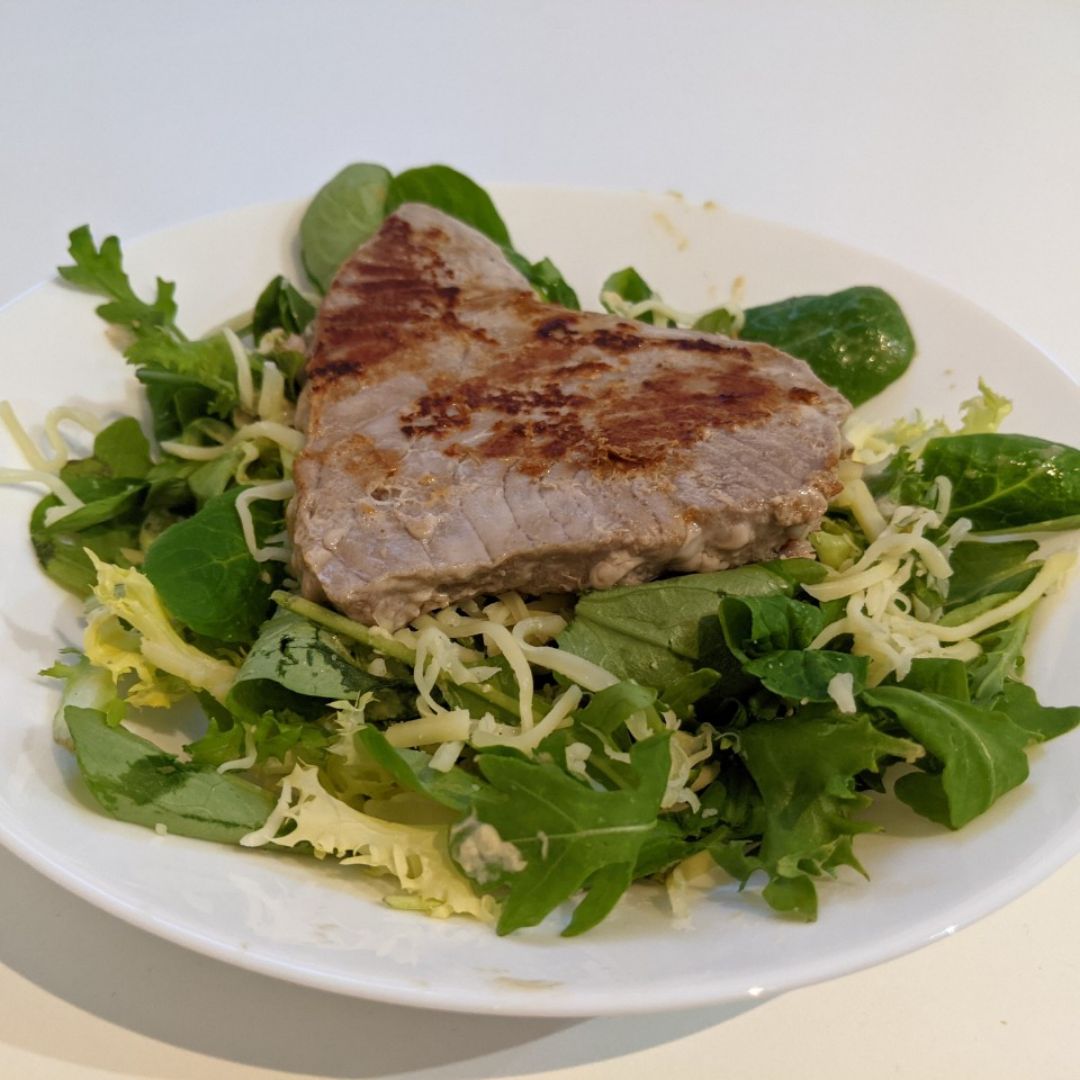 Atún a la plancha Atún a la plancha