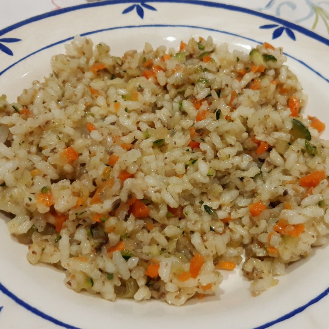 Arroz con verduritas rápido y fácil 