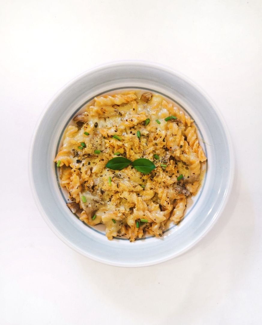 PASTA con BECHAMEL de CALABACÍN con falso "QUESO" VEGANO PASTA con BECHAMEL de CALABACÍN con falso "QUESO" VEGANO