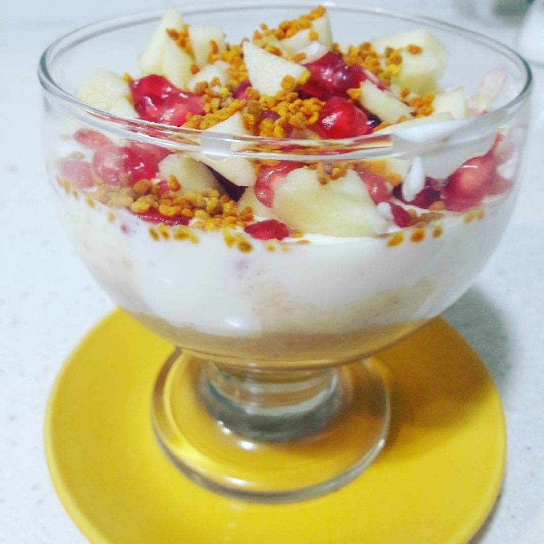 GACHAS DE AVENA CON YOGUR Y FRUTA GACHAS DE AVENA CON YOGUR Y FRUTA
