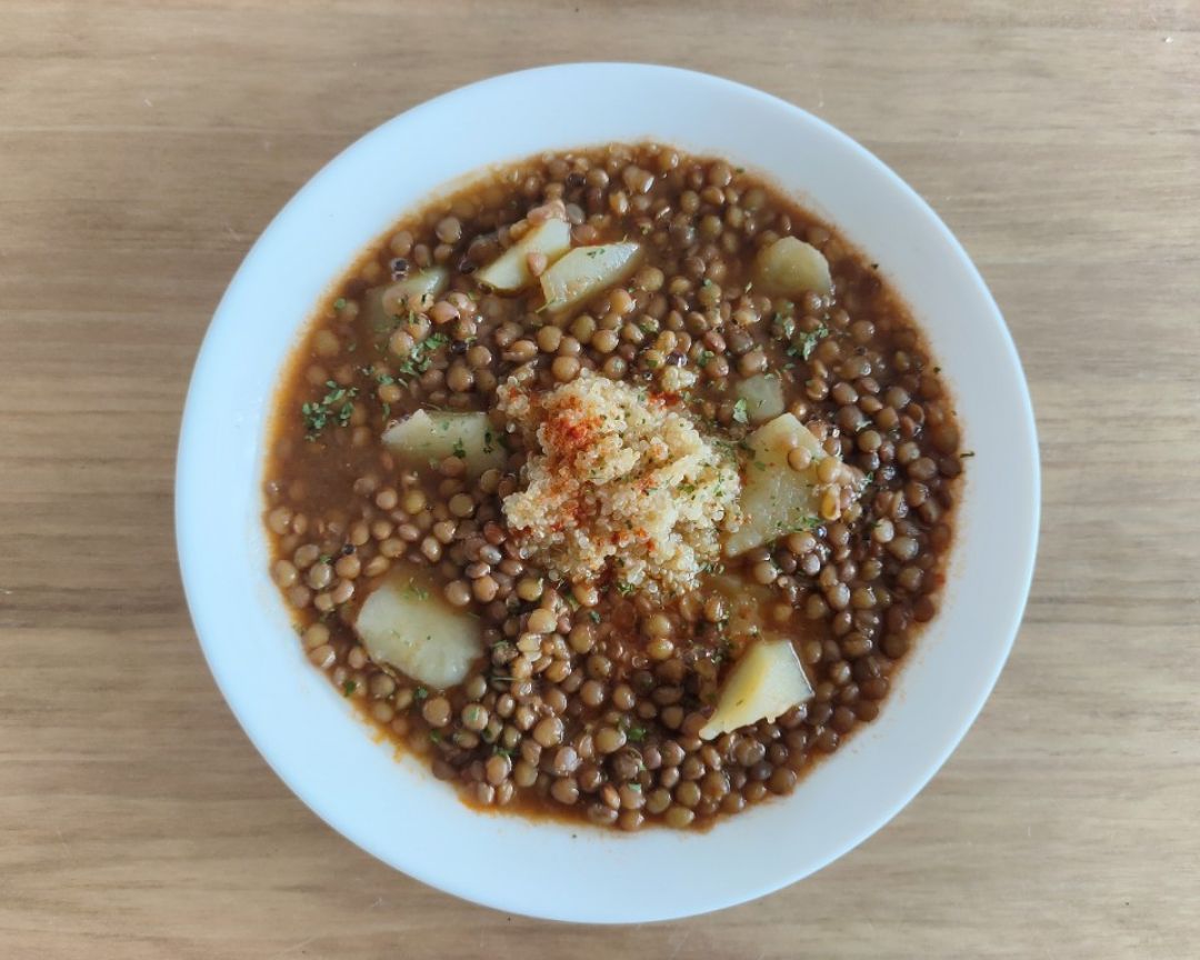 Lentejas pardinas con verduras y quinoa Lentejas pardinas con verduras y quinoa