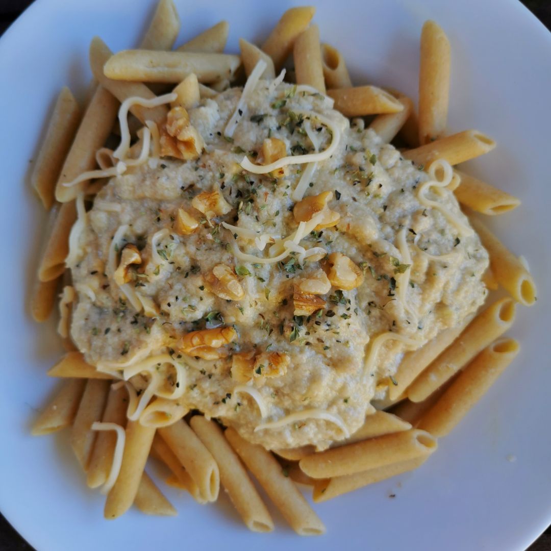 Crema de pera, queso y nueces 