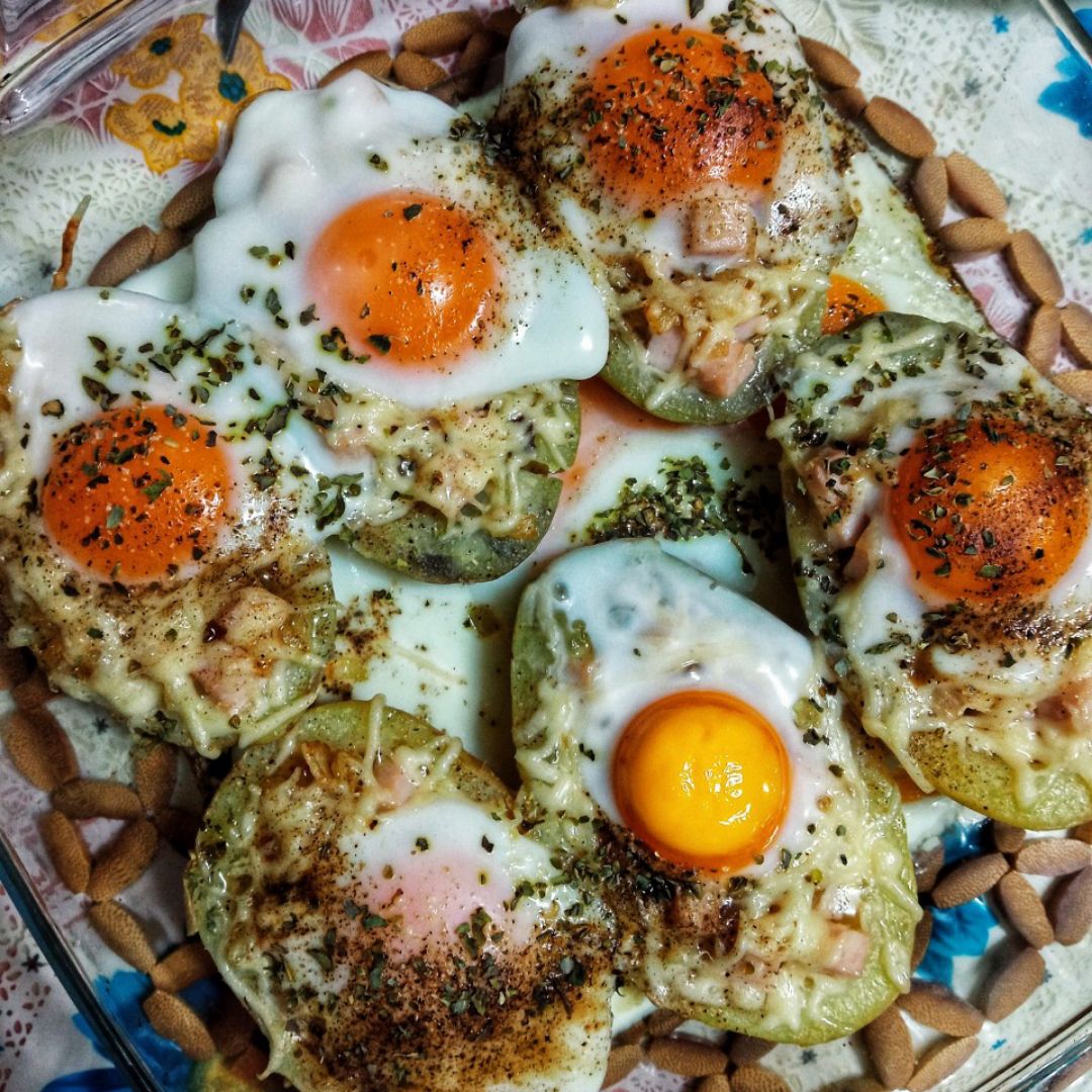 Patatas rellenas con huevo