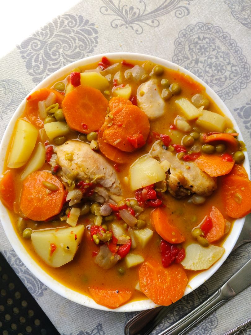 Pollo a la jardinera Pollo a la jardinera