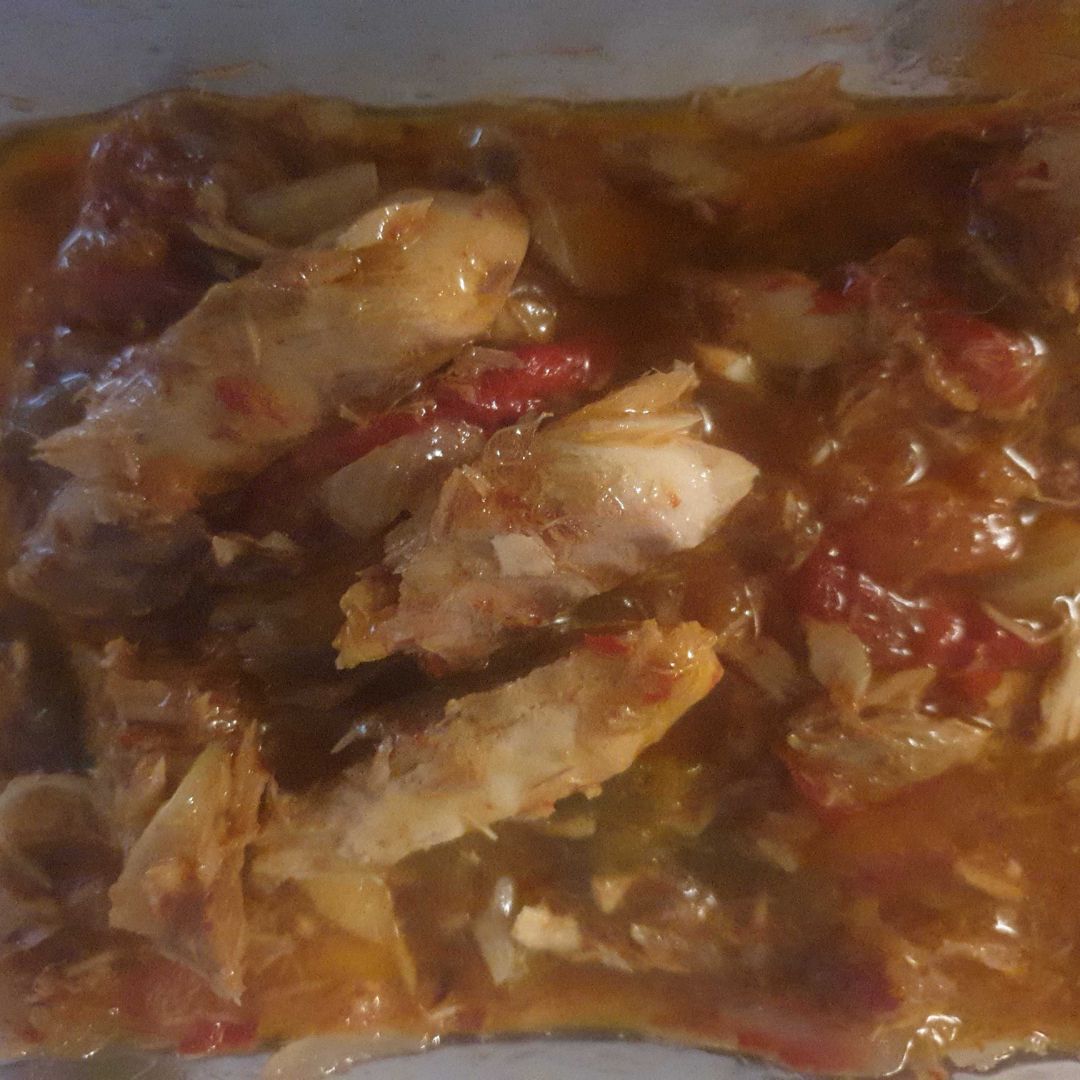 Ensalada pimientos y tomates asados con melva