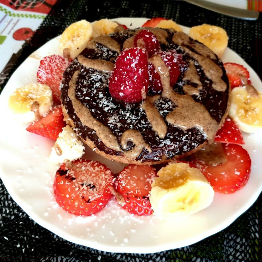Pastelito de coco,almendra,cacao y frutita