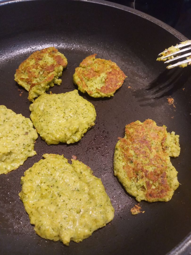 Mini hamburguesas de brócoli sin gluten Paso 3