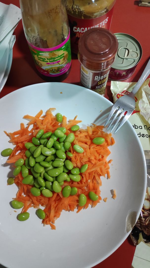 Fideos al estilo asiático con edamame y salmón Paso 0 Fideos al estilo asiático con edamame y salmón Paso 0