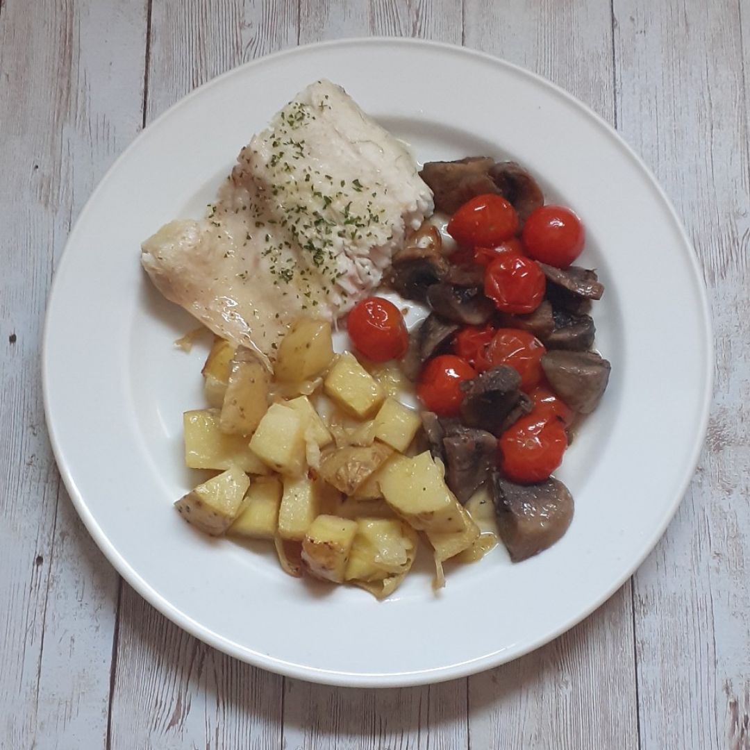Lubina con cherrys al horno