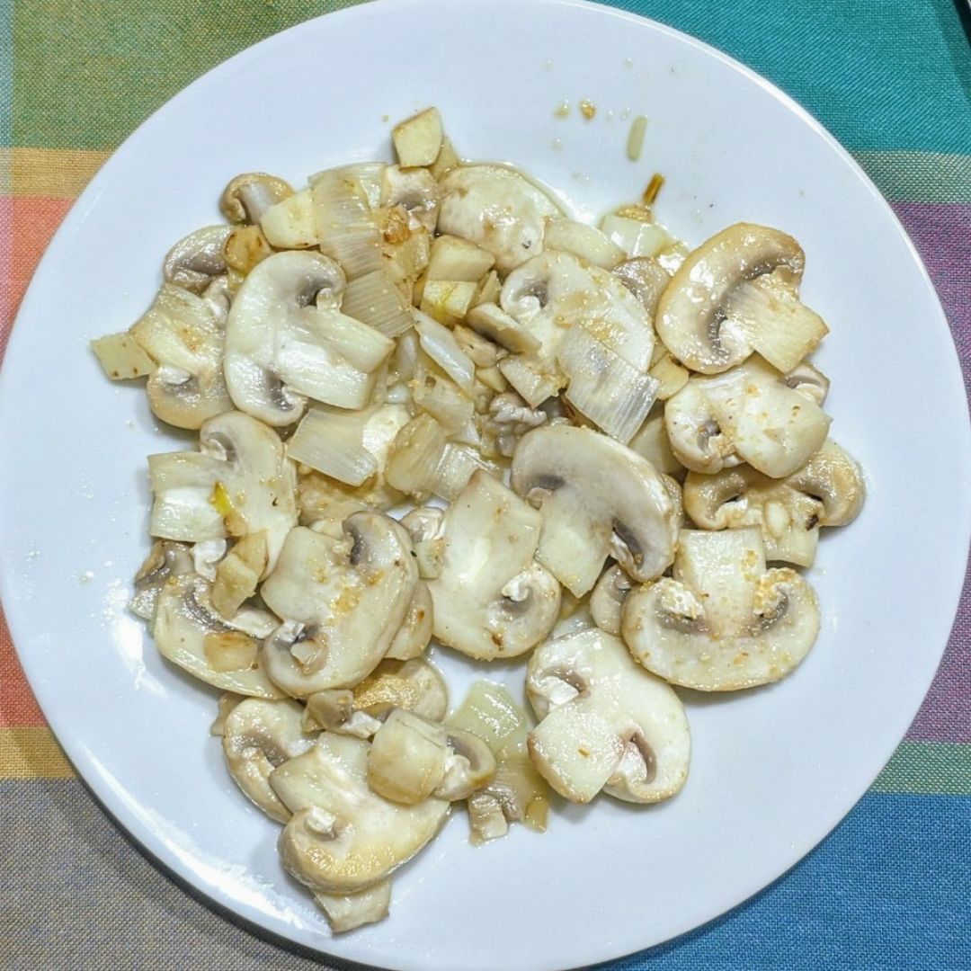 Champiñones al ajillo 🍄 Champiñones al ajillo 🍄