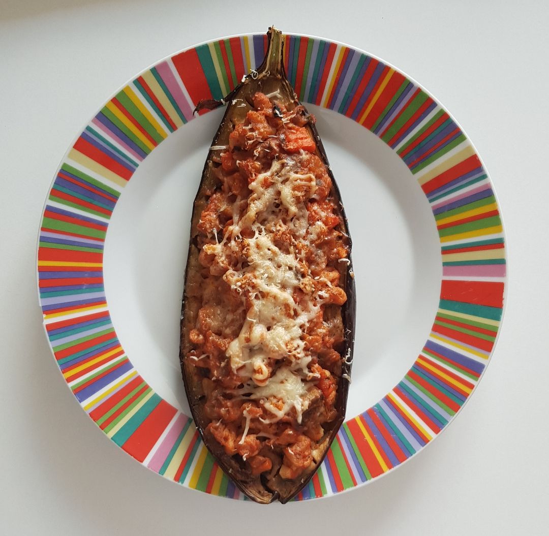 Berenjena rellena de soja texturizada y verduras 🍆