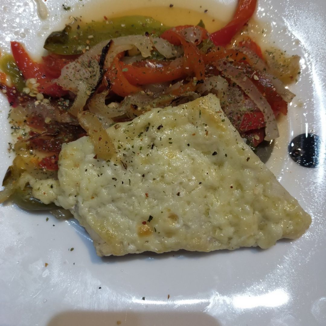 Bacalao gratinado con verduras Bacalao gratinado con verduras