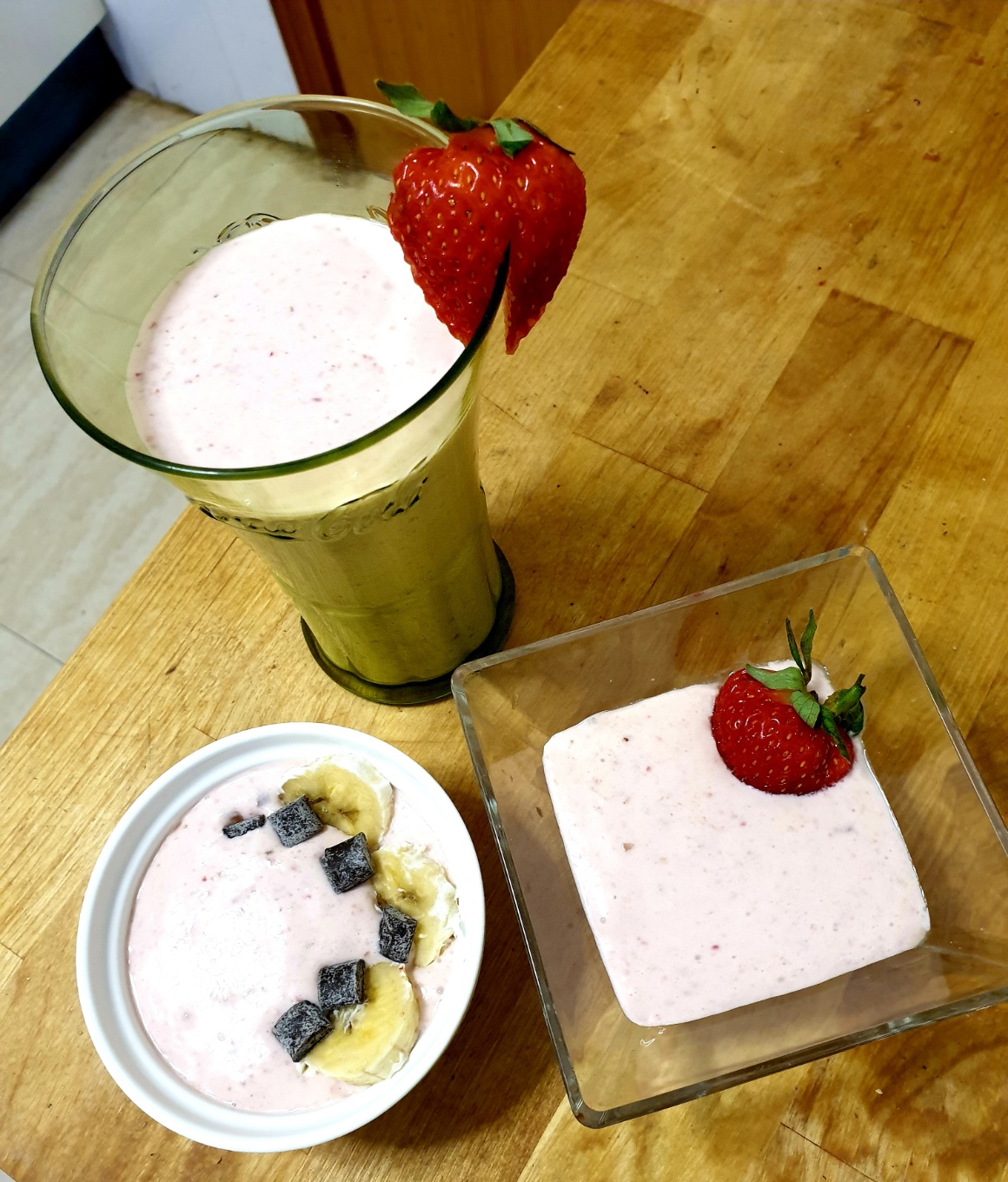 Batido de fresas con plátano y avena Batido de fresas con plátano y avena