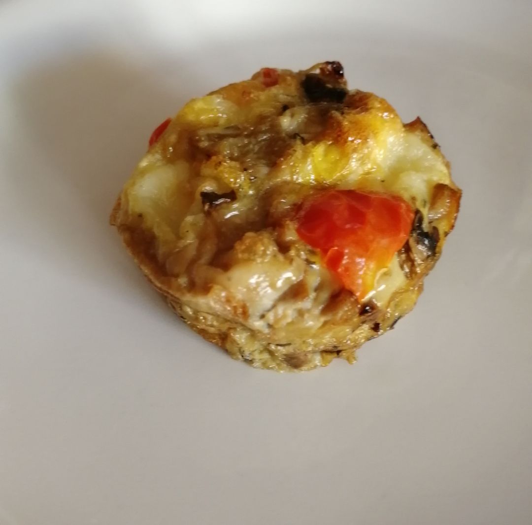 Muffins de verduras y queso de cabra. Muffins de verduras y queso de cabra.