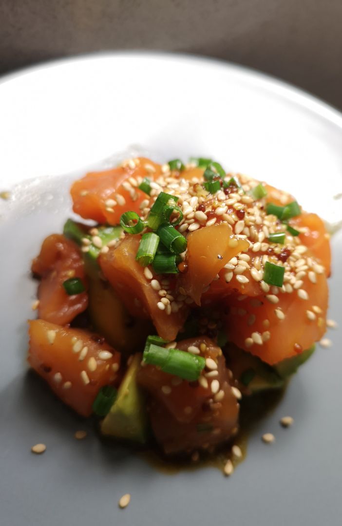 Tártar de salmón con aguacate Tártar de salmón con aguacate