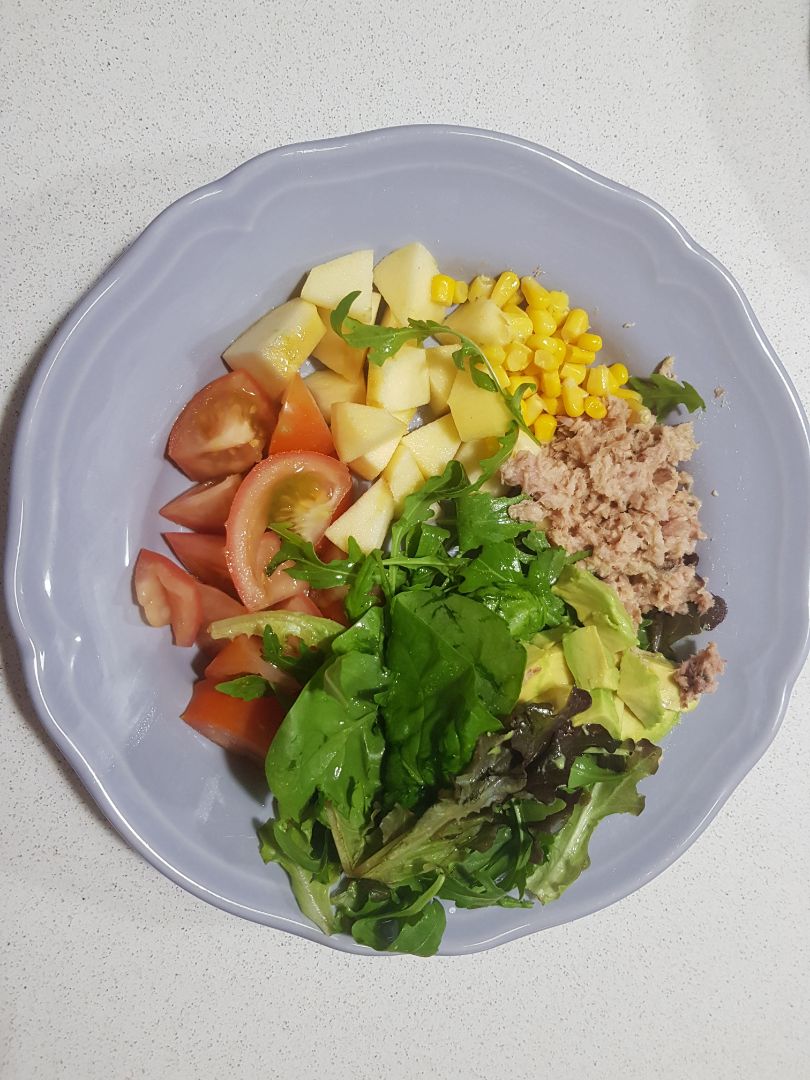 Ensalada de manzana y aguacate Ensalada de manzana y aguacate