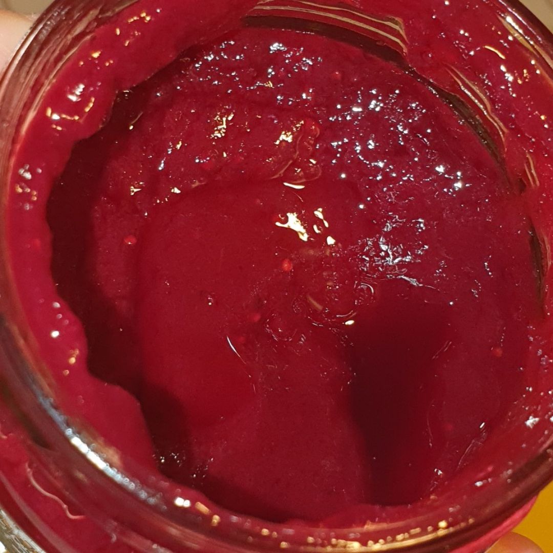 Mermelada de fresa y frutos rojos. Mermelada de fresa y frutos rojos.