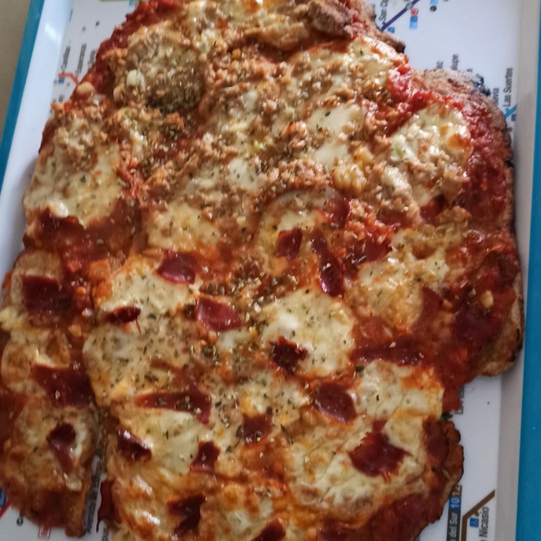 Pizza Casera Atún y Jamón Paso 3 Pizza Casera Atún y Jamón Paso 3