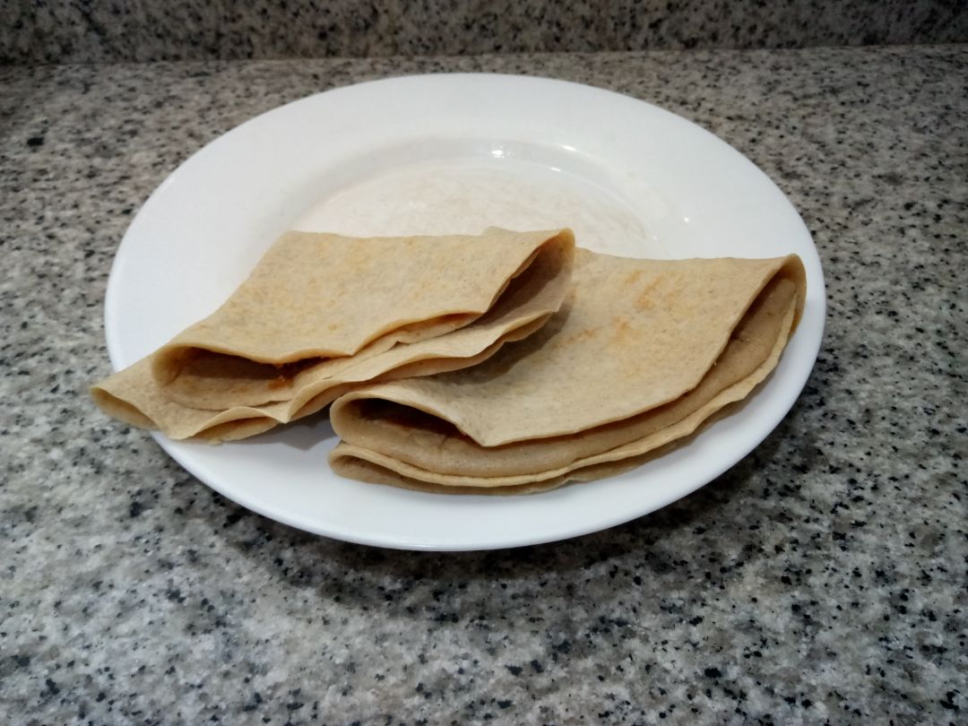 Crepes proteicas rellenas de peanut butter Crepes proteicas rellenas de peanut butter