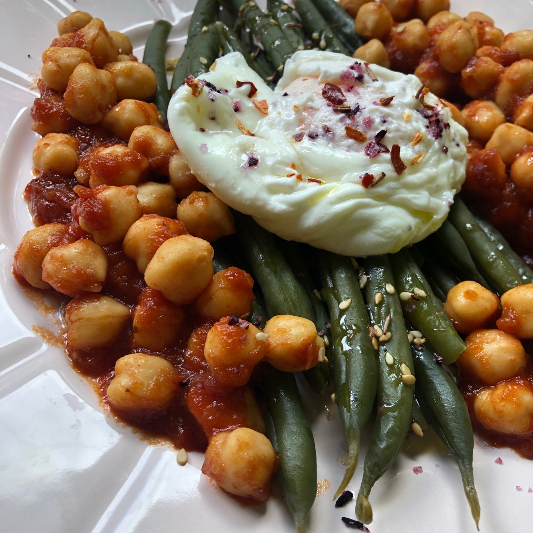 Judias verdes con garbanzos en tomate y huevo Step 0