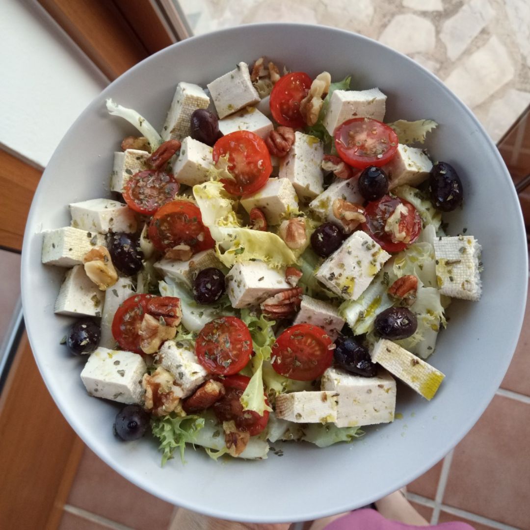 ENSALADA GRIEGA VEGANA ENSALADA GRIEGA VEGANA