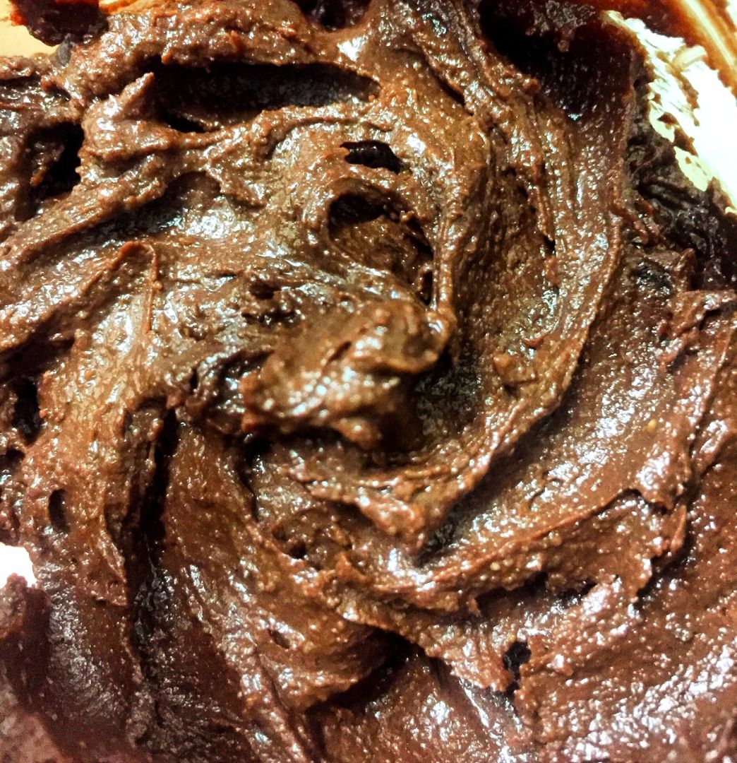 Crema de avellanas, dátiles y choco85