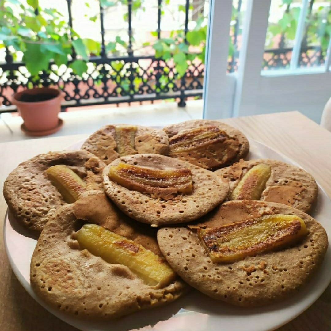 Tortitas veganas de plátano 🍌🥞 Tortitas veganas de plátano 🍌🥞