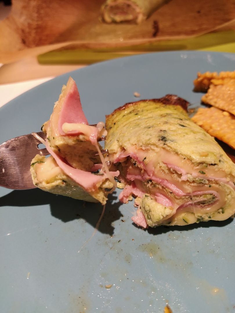 Pionono de calabacín relleno de jamón y queso Paso 5 Pionono de calabacín relleno de jamón y queso Paso 5