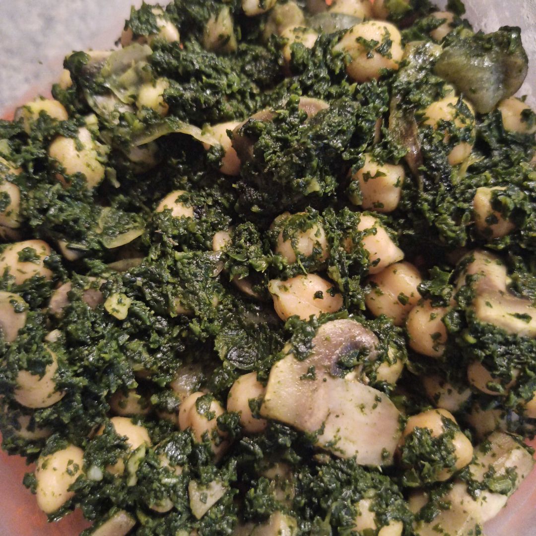 Espinacas con garbanzos y champiñones Espinacas con garbanzos y champiñones
