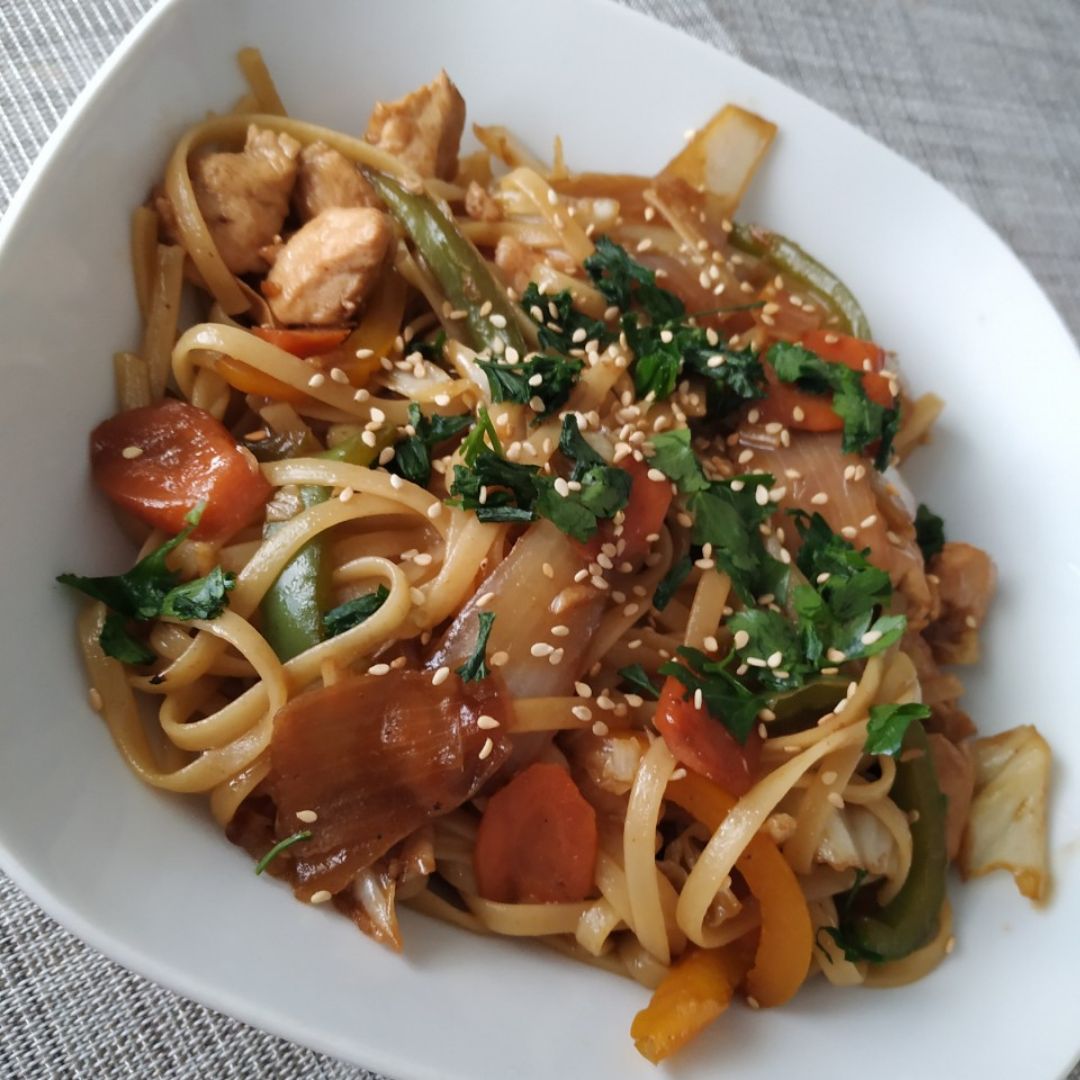 Tallarines wok Tallarines wok