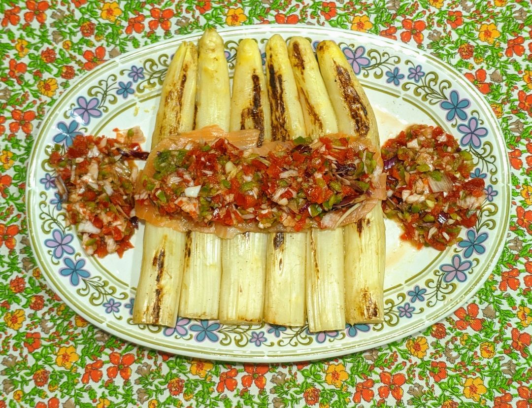 Espárragos blancos con salmón Espárragos blancos con salmón