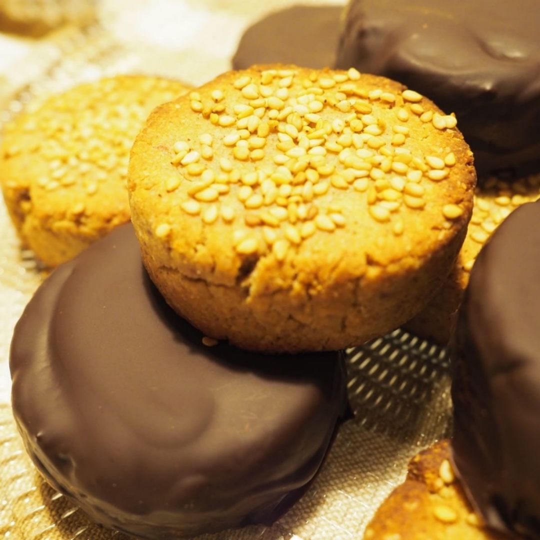 POLVORONES DE CANELA Y CHOCOLATE POLVORONES DE CANELA Y CHOCOLATE