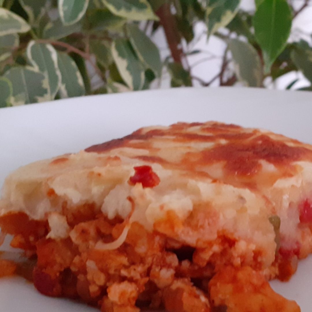 Pastel de pollo con puré de patata y coliflor Pastel de pollo con puré de patata y coliflor