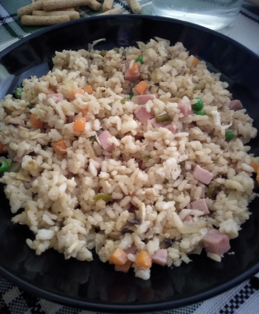 Arroz frito con verduras Arroz frito con verduras