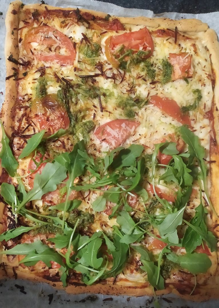 Pizza vegetal con pesto Pizza vegetal con pesto