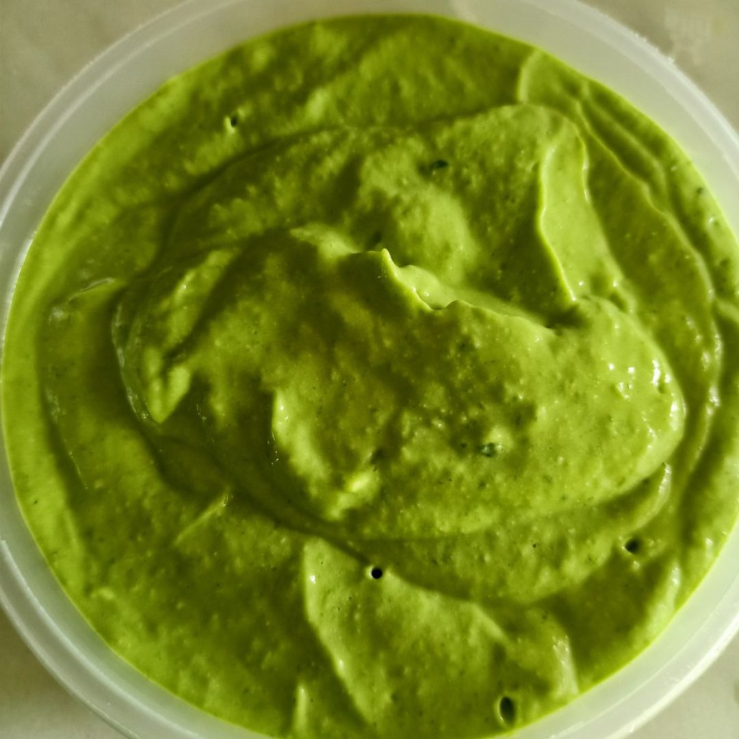 Salsa espinacas, aguacate y huevo Salsa espinacas, aguacate y huevo