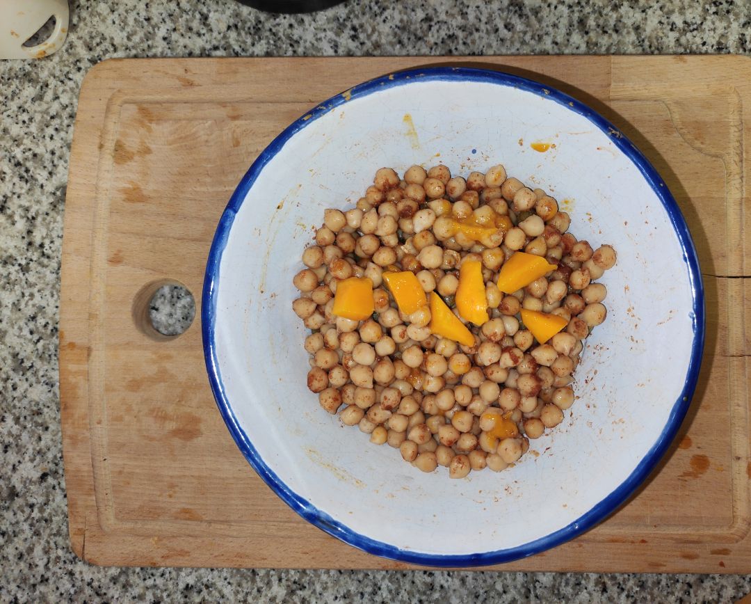 Humus de garbanzos al toque de mango Paso 0 Humus de garbanzos al toque de mango Paso 0