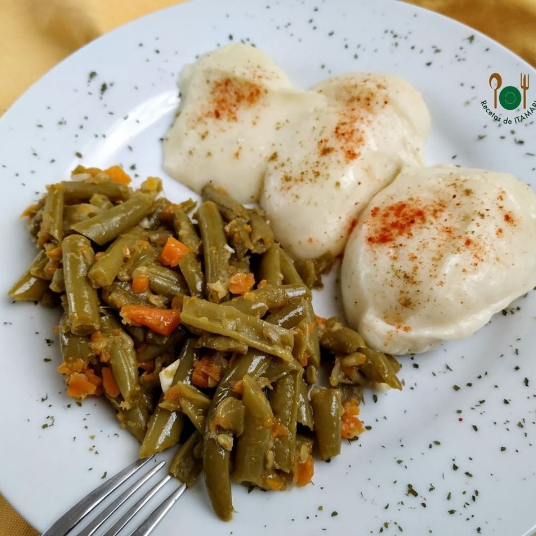 Salteado de judías y puré de patatas Salteado de judías y puré de patatas