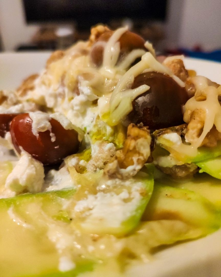 Lasaña de queso, verduras, nueces y soja texturizada Lasaña de queso, verduras, nueces y soja texturizada