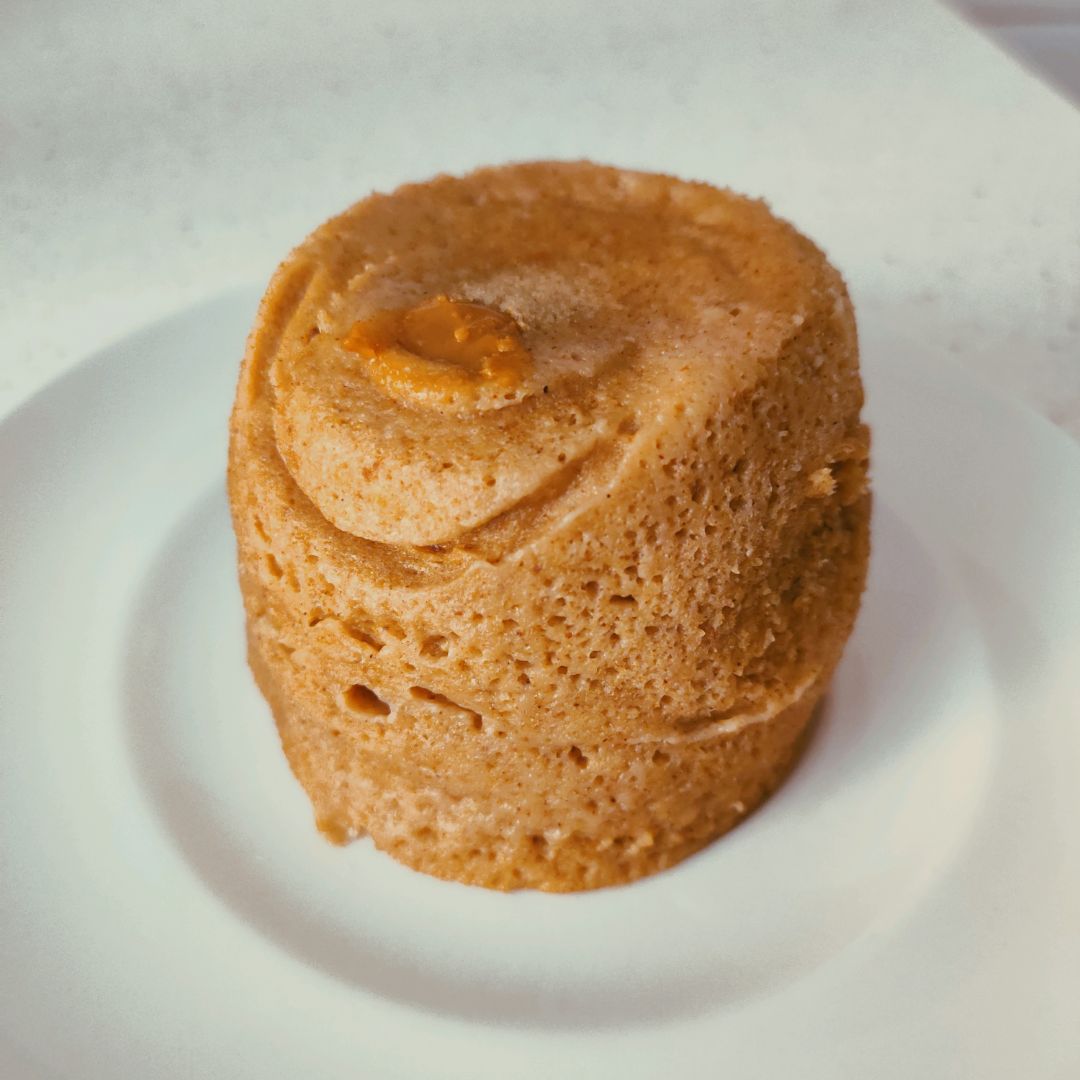 Mug cake de avena y cacahuete