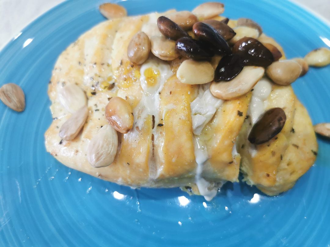 Pollo al horno con almendras Pollo al horno con almendras