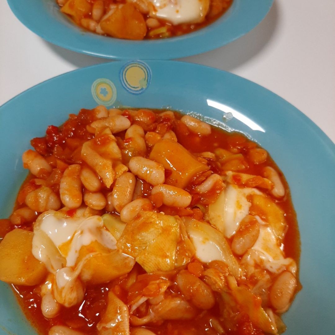 ALUBIAS CON calabacin y topping sorpresa ALUBIAS CON calabacin y topping sorpresa