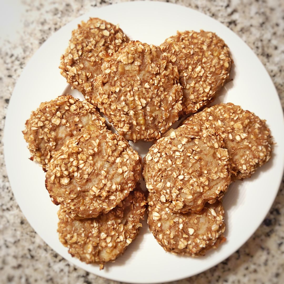 GALLETAS DE PERA, PLÁTANO Y AVENA 🍐 GALLETAS DE PERA, PLÁTANO Y AVENA 🍐