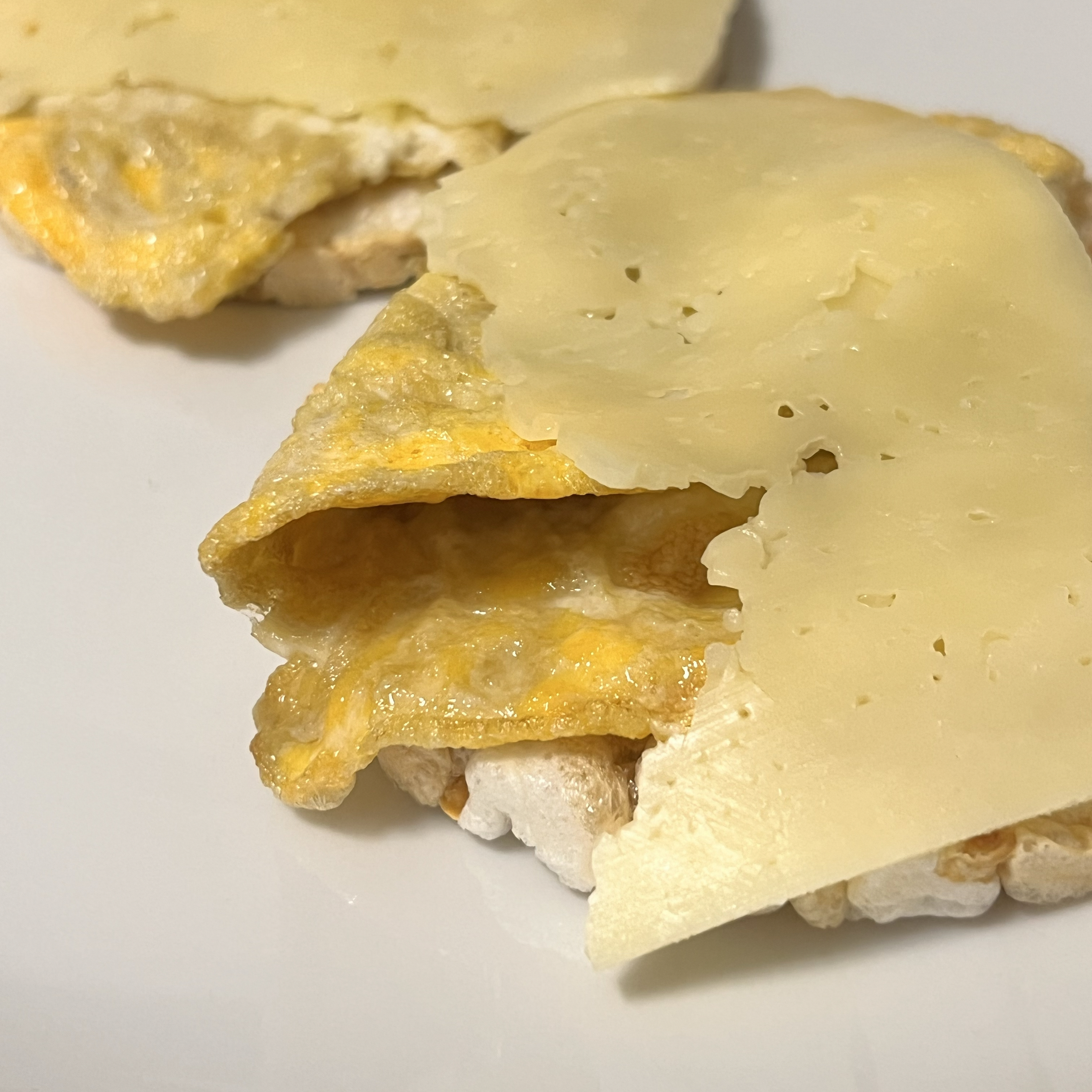 Tortilla sobre tortitas de legumbres con queso avarti y pechuga de pavo Paso 0 Tortilla sobre tortitas de legumbres con queso avarti y pechuga de pavo Paso 0
