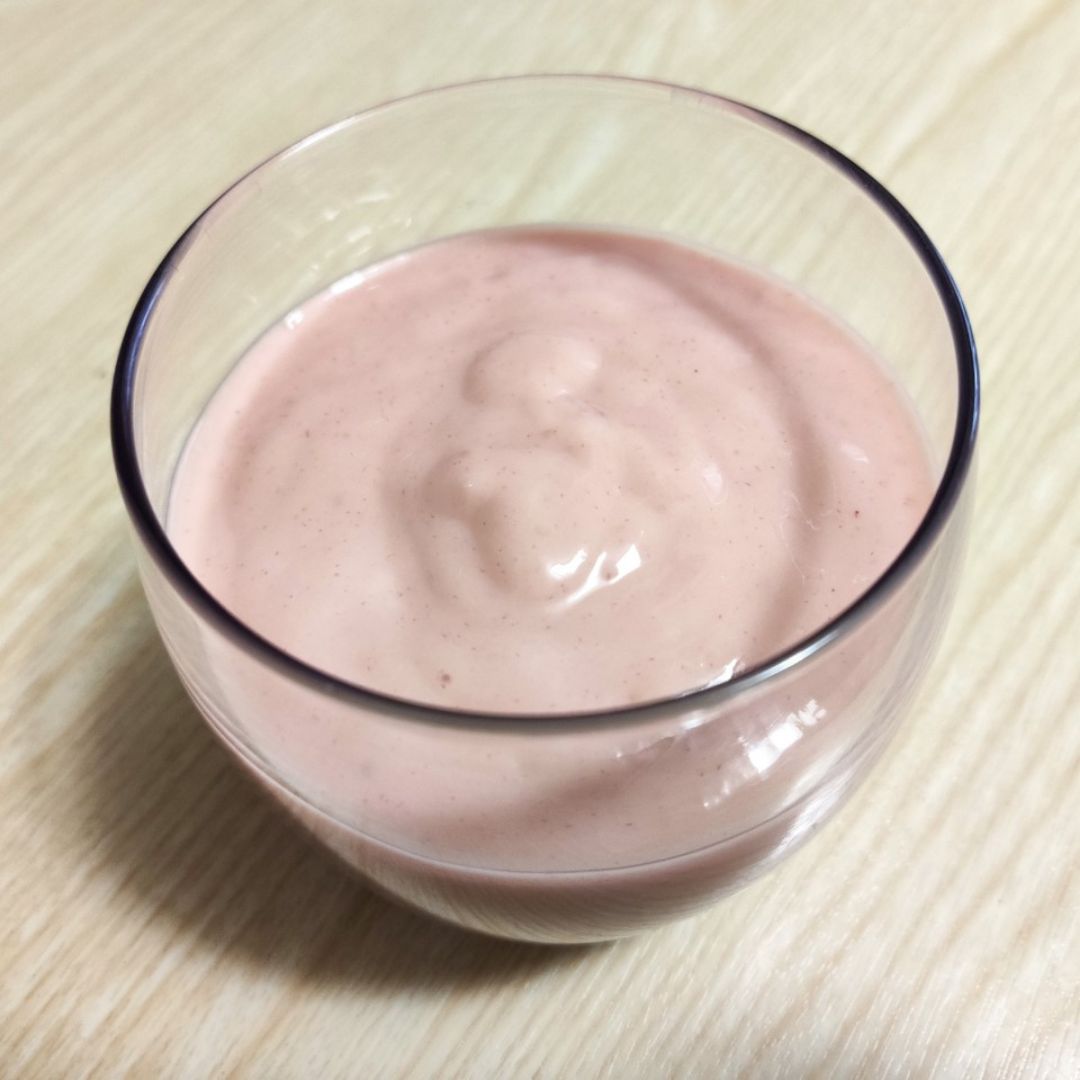 Batido/Cremoso de mango, fresas y plátano Batido/Cremoso de mango, fresas y plátano