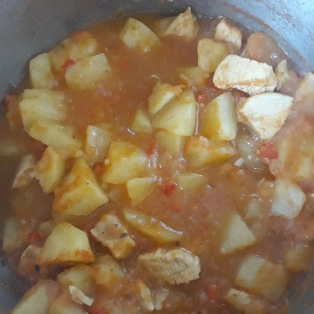Tocanita de pui Tocanita de pui