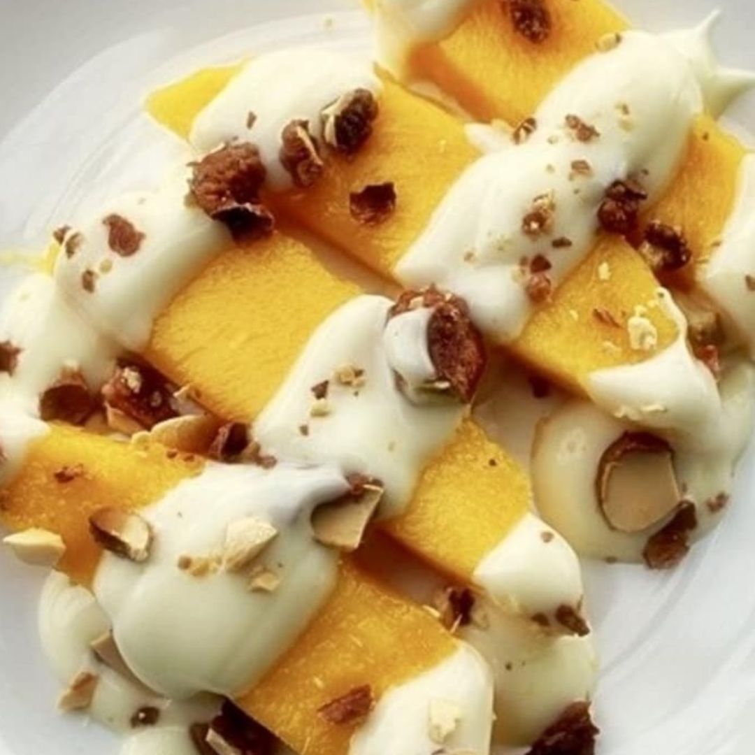 Mango con yogur y frutos secos Mango con yogur y frutos secos